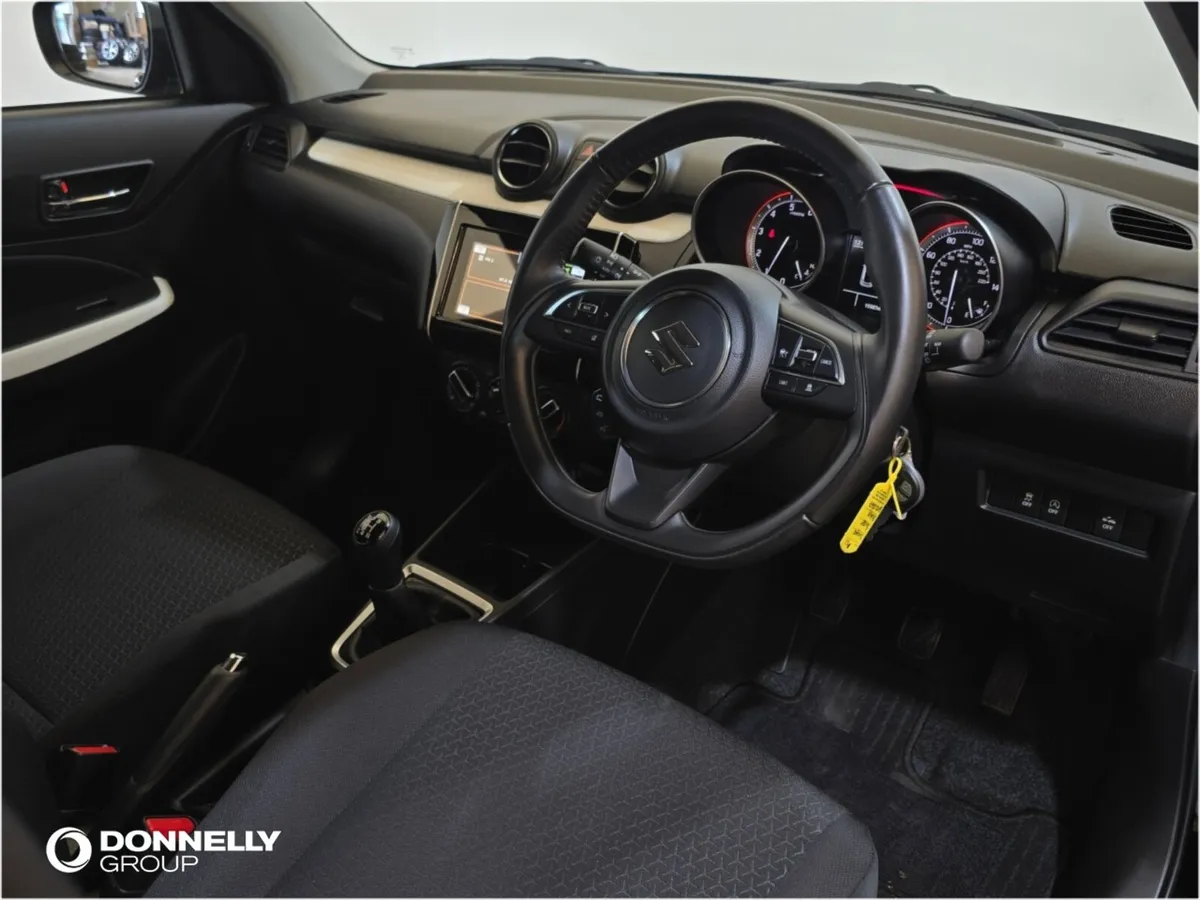 Suzuki Swift Hatchback SZ-L - Image 4