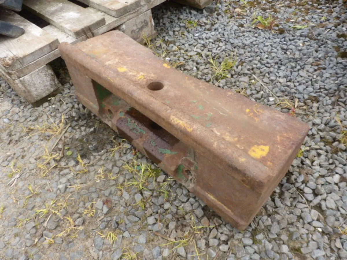 Choice of John Deere Weight Carriers - Image 4