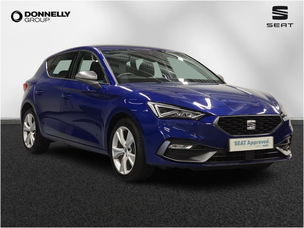 SEAT Leon Hatchback FR - Image 1