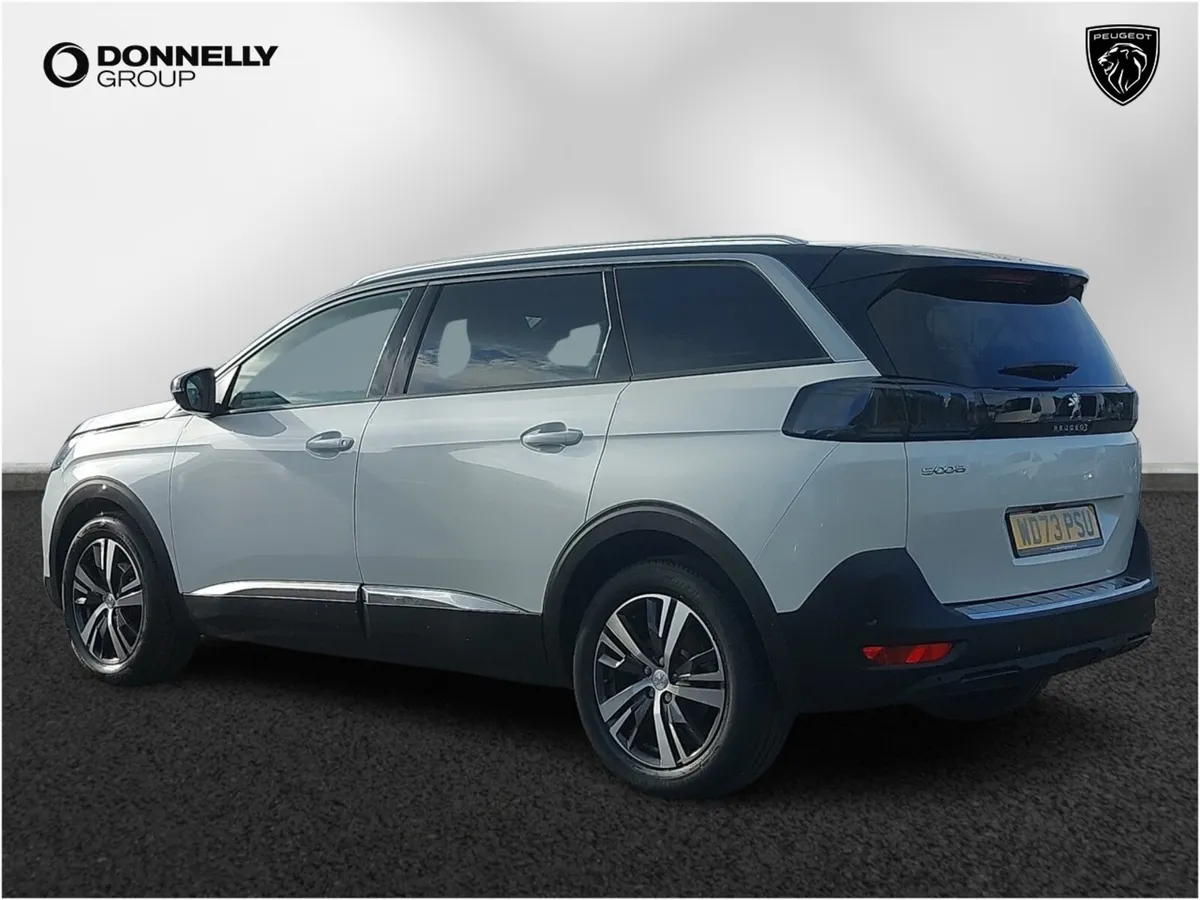 Peugeot 5008 Diesel Estate Allure Premium+ - Image 2