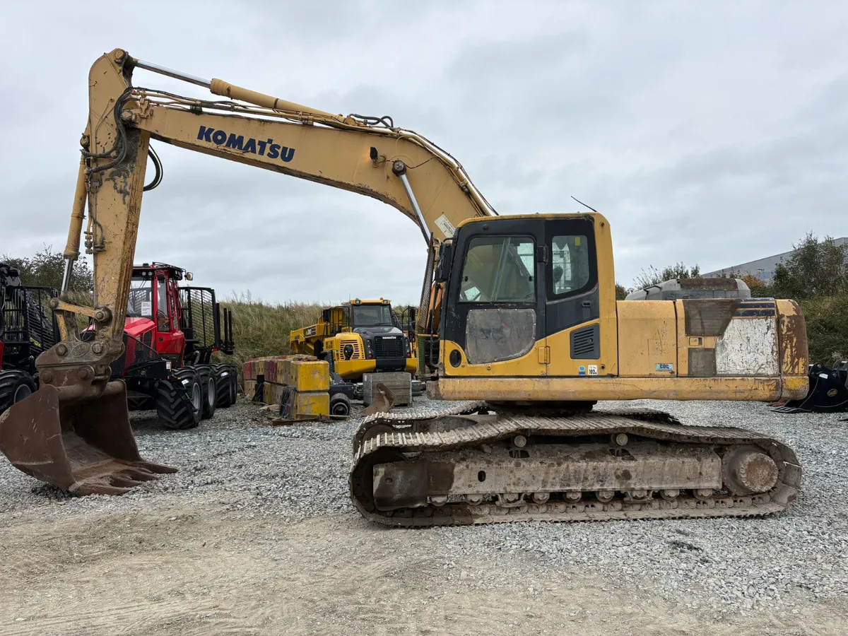 Komatsu PC210LC-8 - Image 1