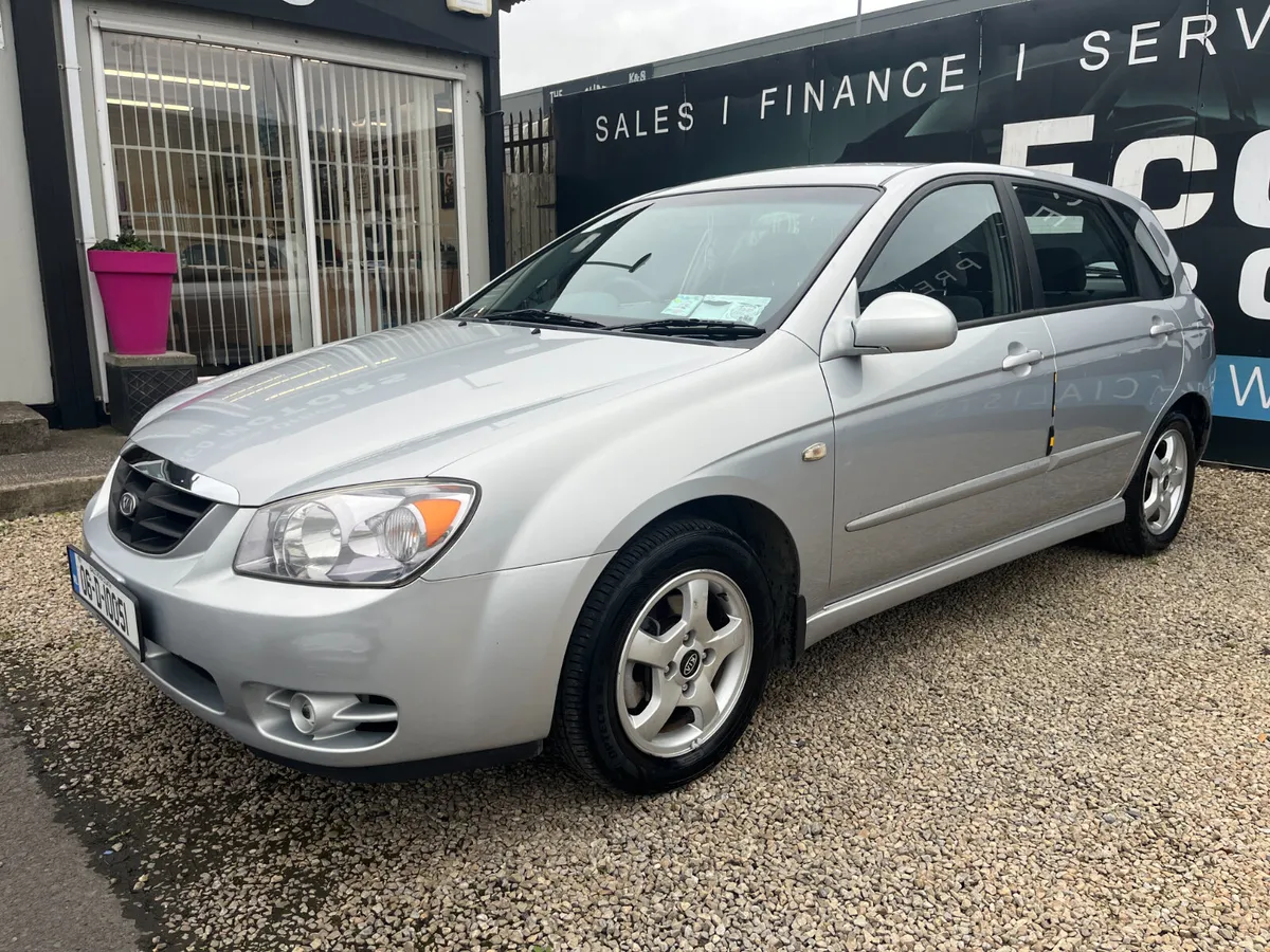 KIA CERATO, AUTOMATIC, 1.6 PETROL, LOW KMS - Image 3