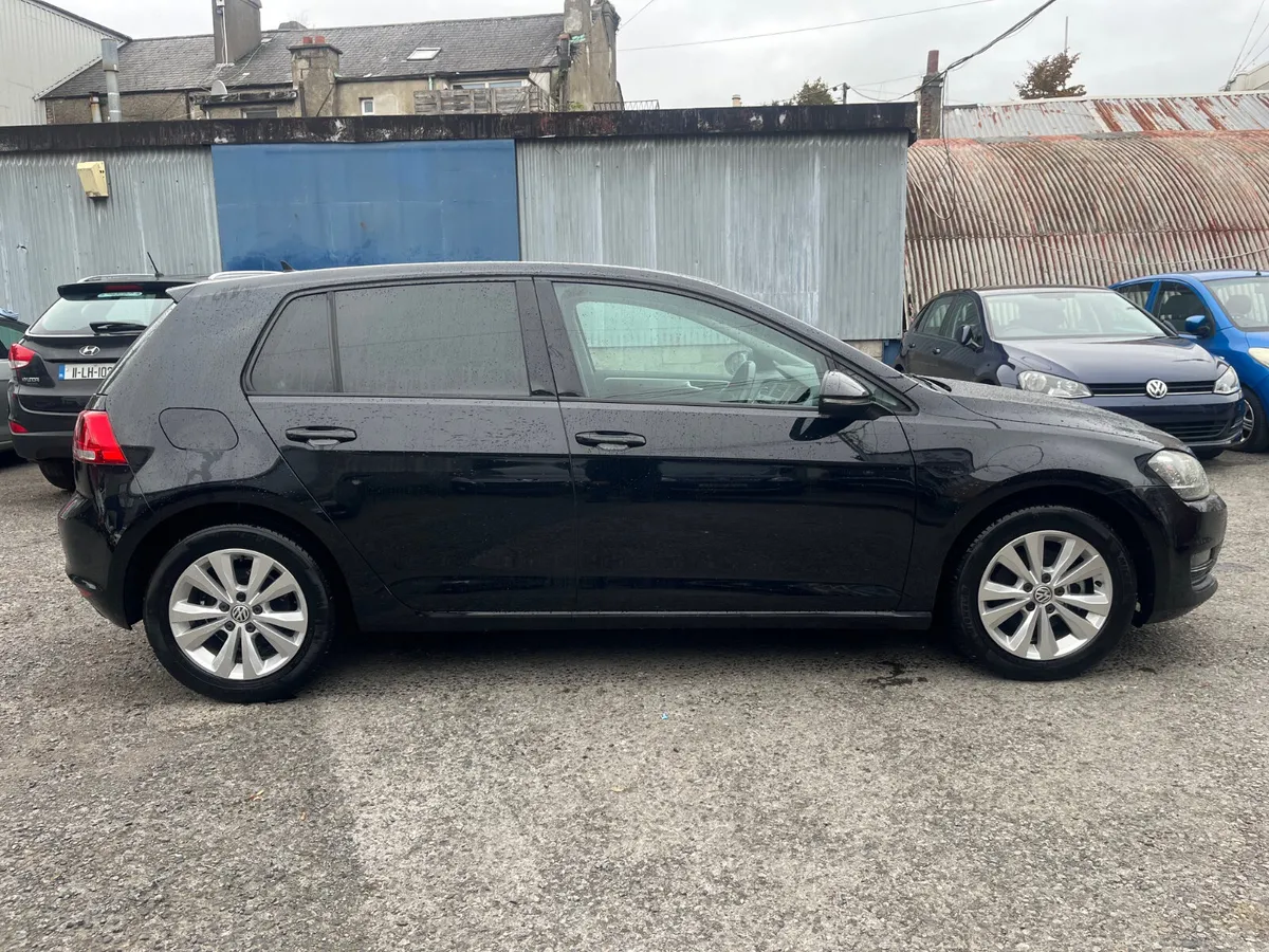 2015 VOLKSWAGEN GOLF COMFORTLINE LOW MILEAGE - Image 2
