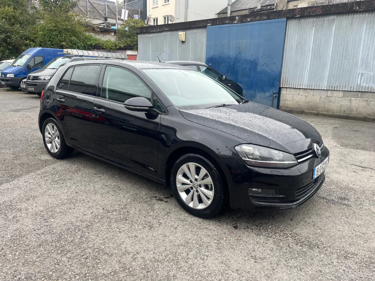 2015 VOLKSWAGEN GOLF COMFORTLINE LOW MILEAGE - Image 1