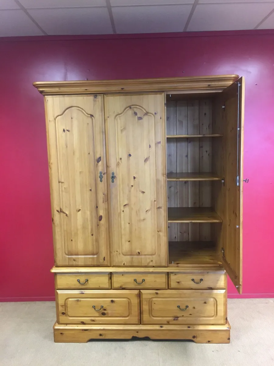 Pine Wardrobe - Image 4