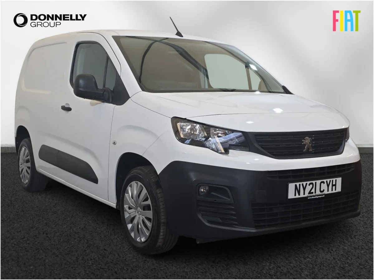 Peugeot Partner Standard Diesel Professional - Image 1