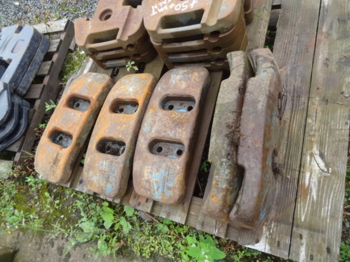 Ford 1000 series FoMoCo tractor Belly slab Weights - Image 1