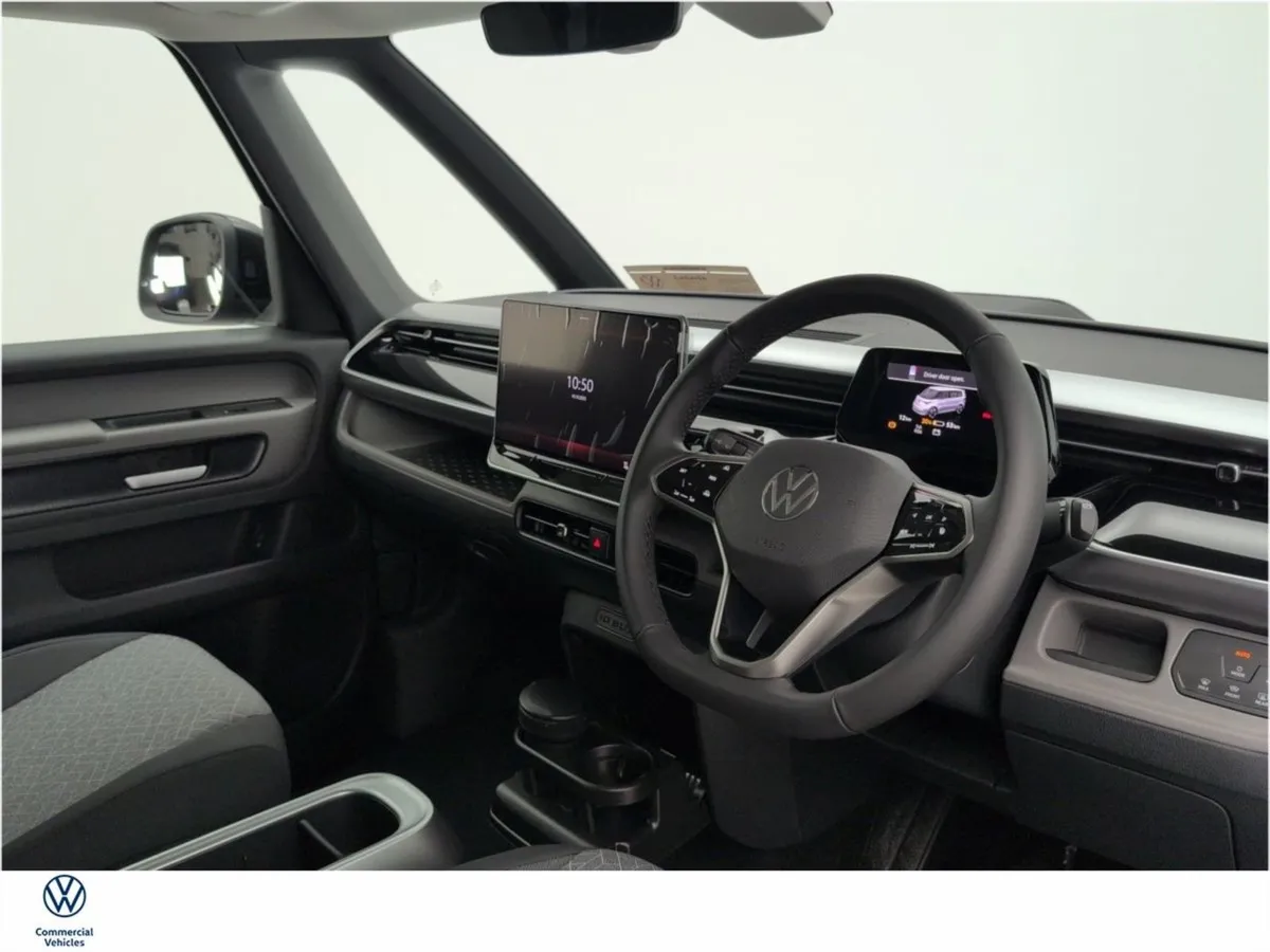 Volkswagen ID. Buzz Life 86kwh 280HP LWB - Image 4