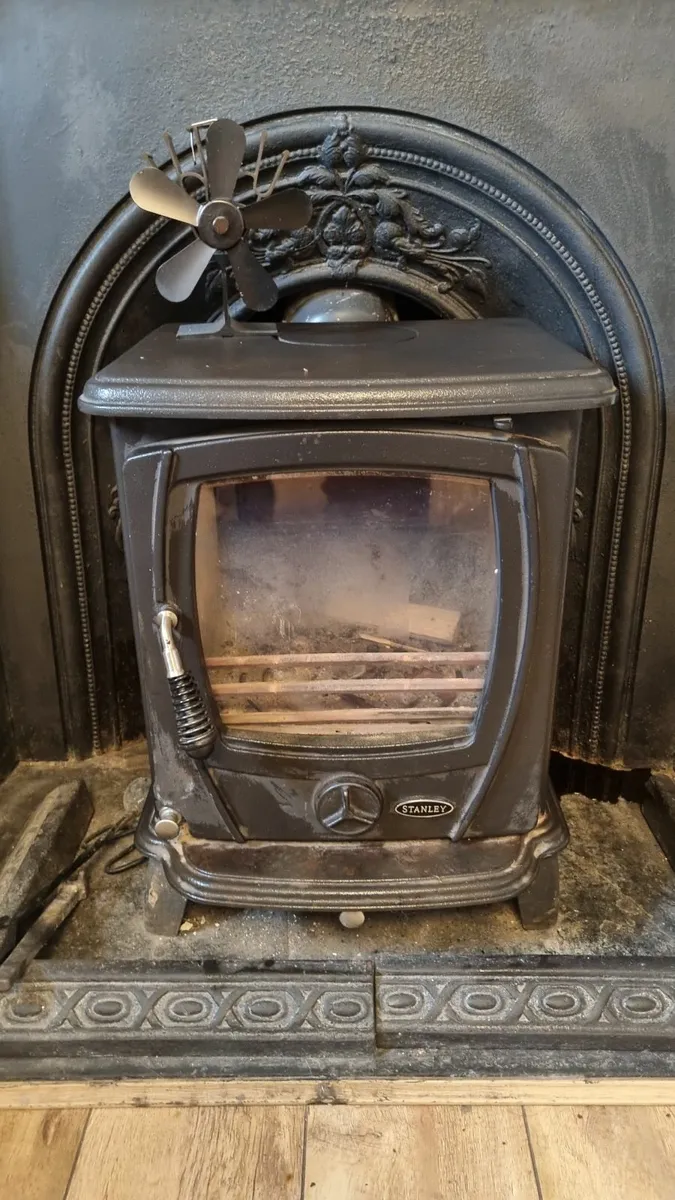 solid fuel stove    Stanley Oisin - Image 1