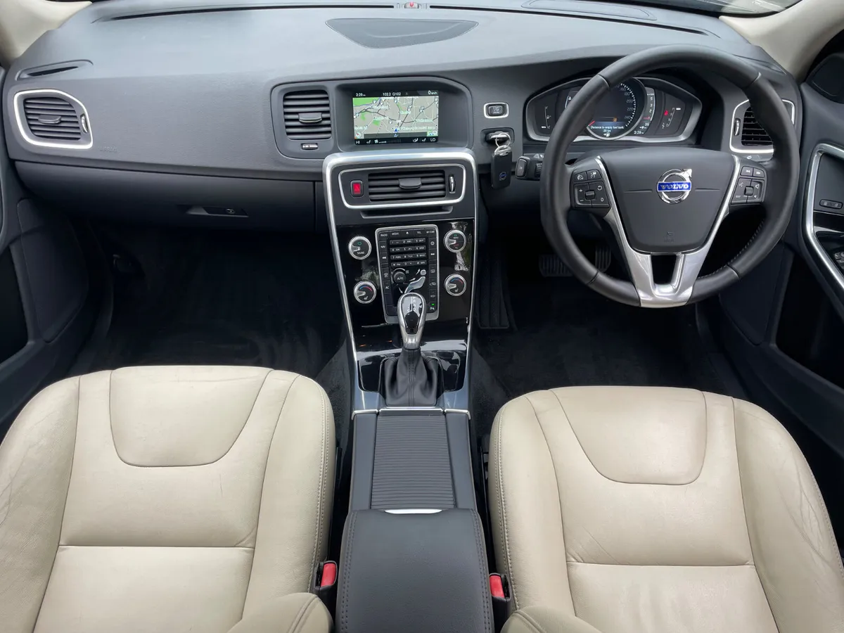 D4 SE GT - AUTO - BLUETOOTH STREAMING - LEATHER - - Image 3