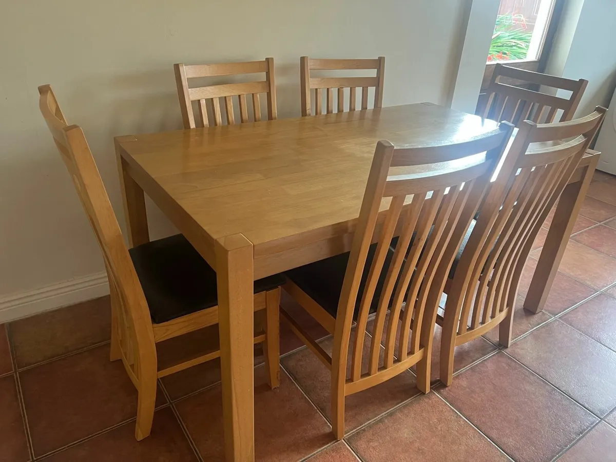 Dining table and chairs - Image 2