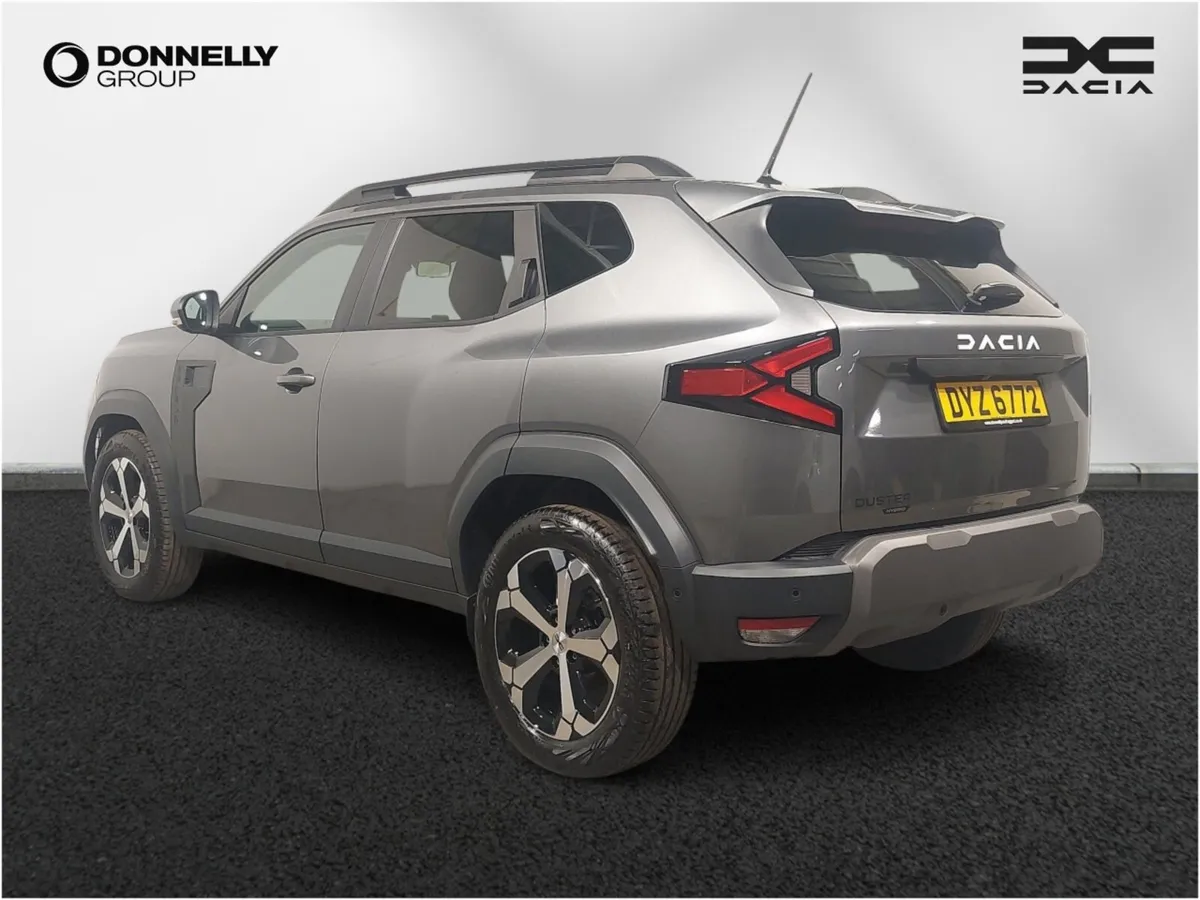 Dacia Duster Estate Journey - Image 2