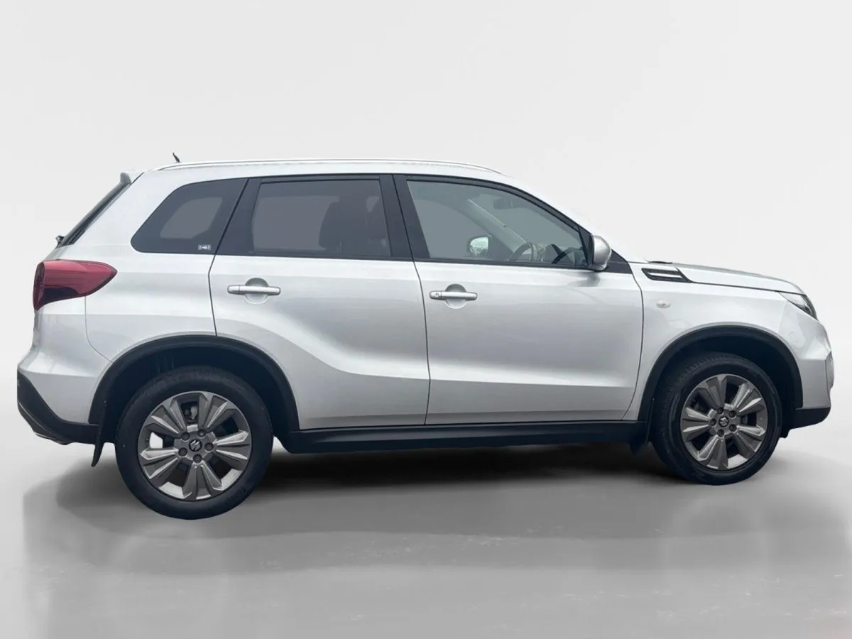 Suzuki Vitara 1.4 Hybrid SZ4 MT - Image 2