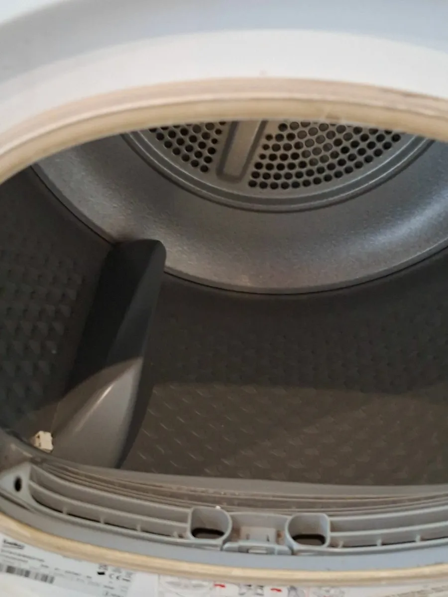 BEKO TUMBLE DRYER - Image 1