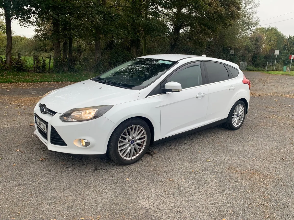 Ford Focus 2012 - Image 1