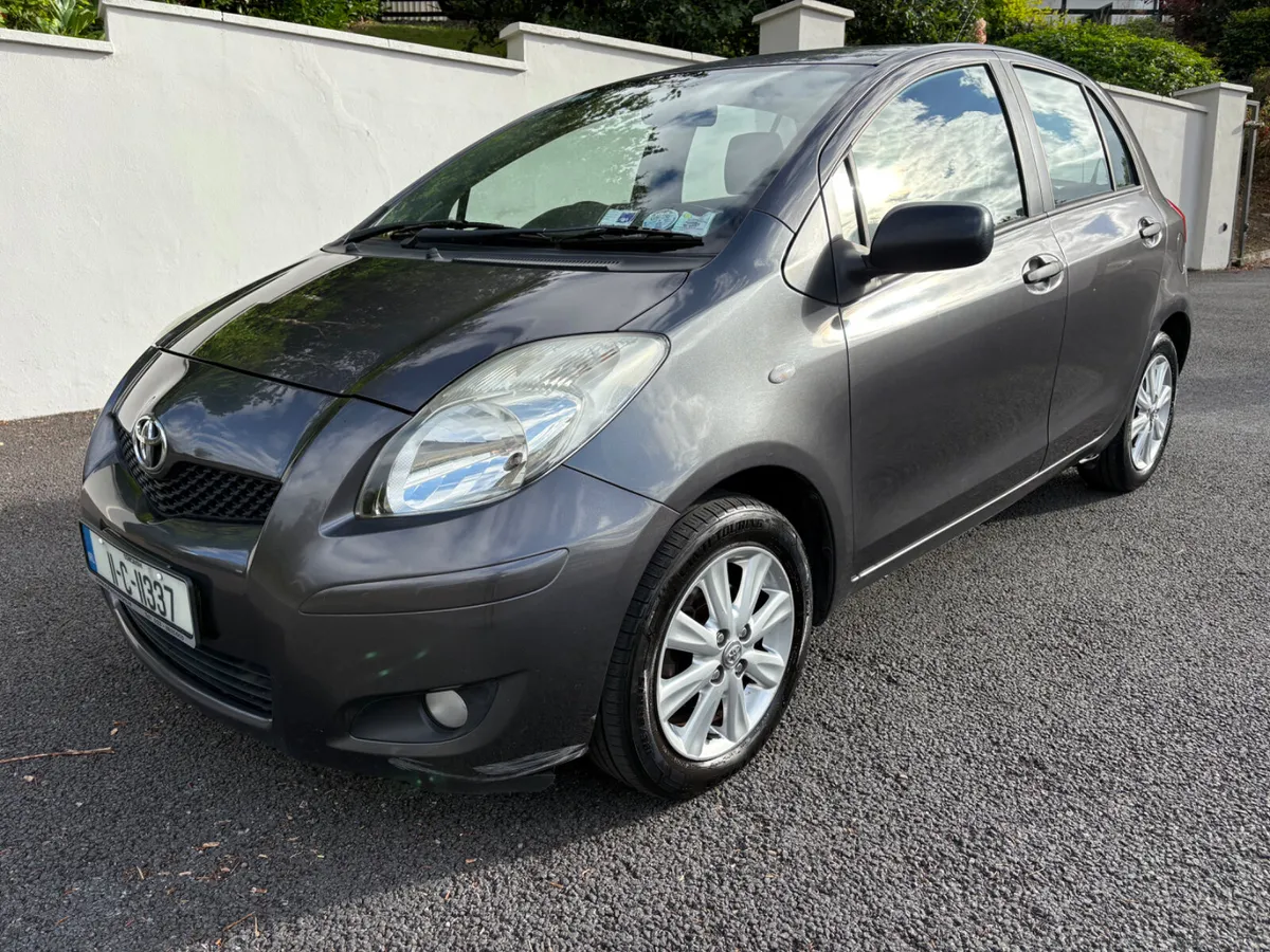 2011 Toyota Yaris 1.0 Petrol - Image 3