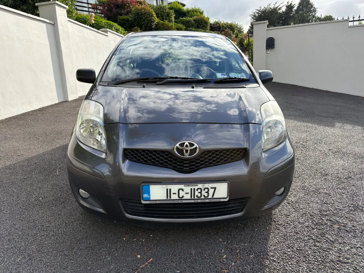 2011 Toyota Yaris 1.0 Petrol - Image 2