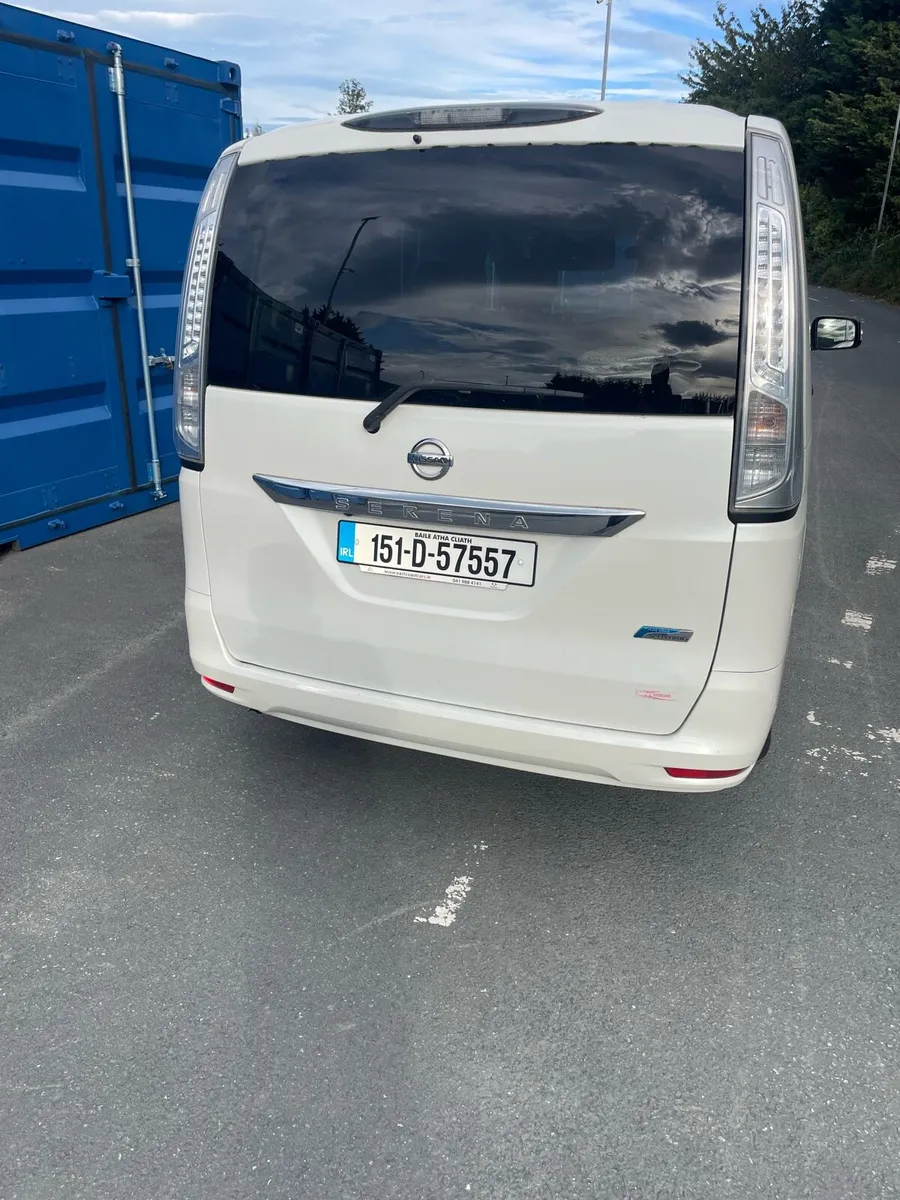 Nissan Serena - Image 3