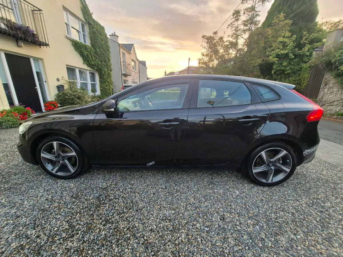 Volvo v40 2015 nct till 12.2026 - Image 2