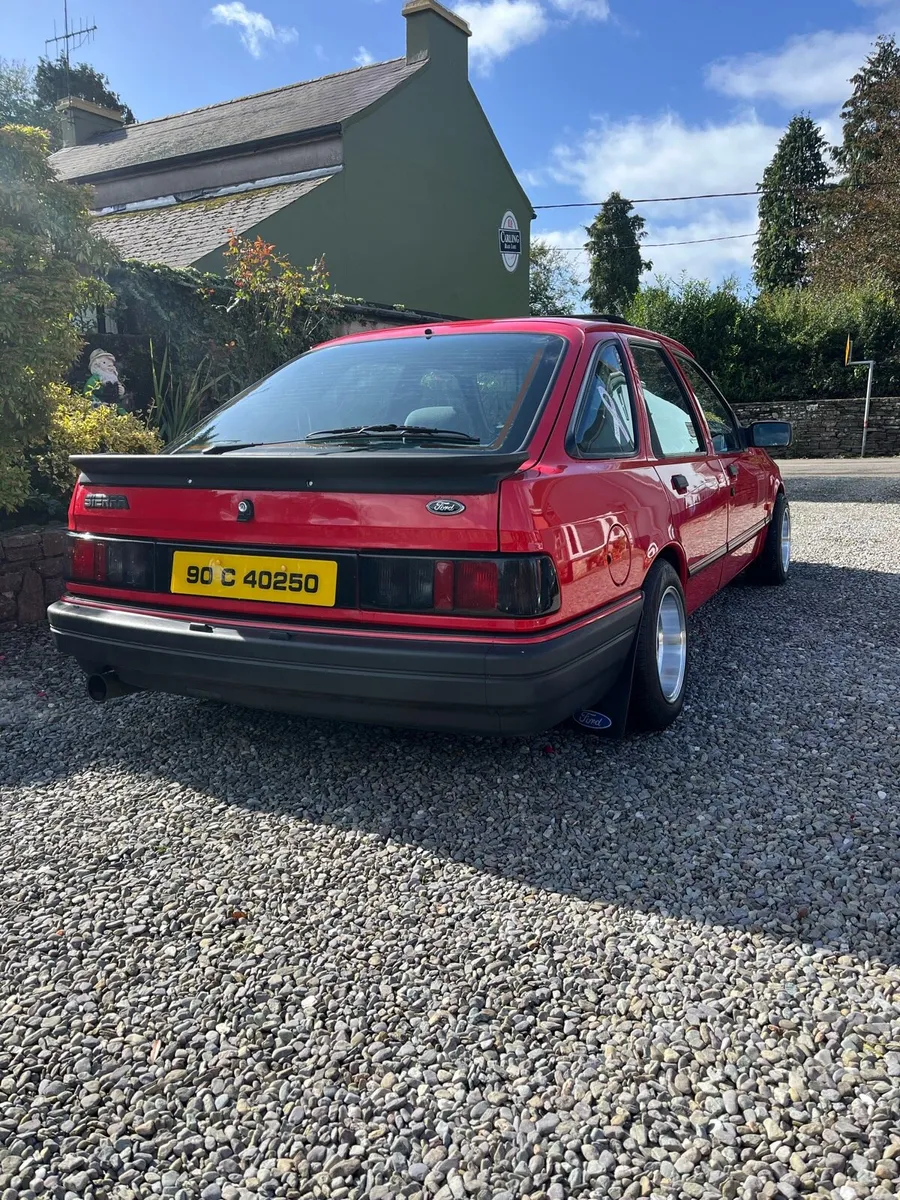 Ford Sierra - Image 4