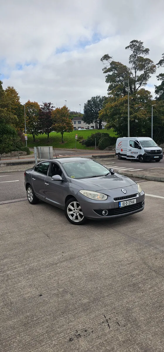 Renault Fluence 2010 High Spec Low miles - Image 1