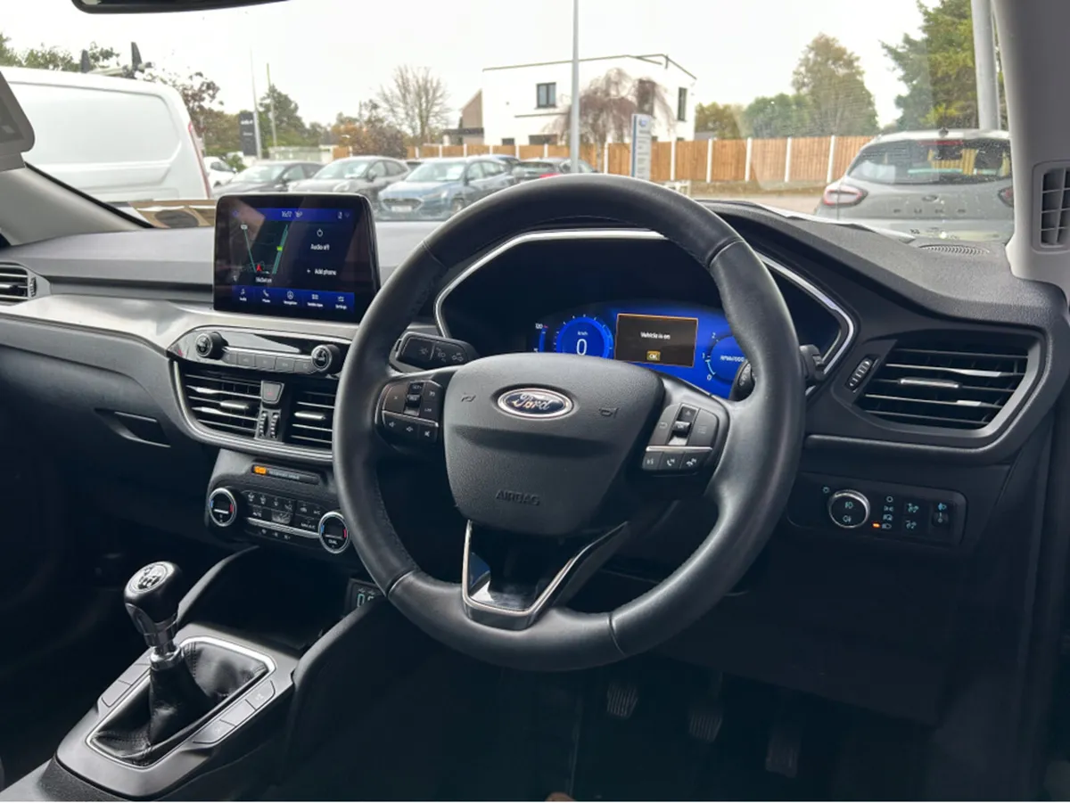 Ford Kuga TITANIUM 1.5 TD 120 S6.2 M6 F 4DR - Image 4