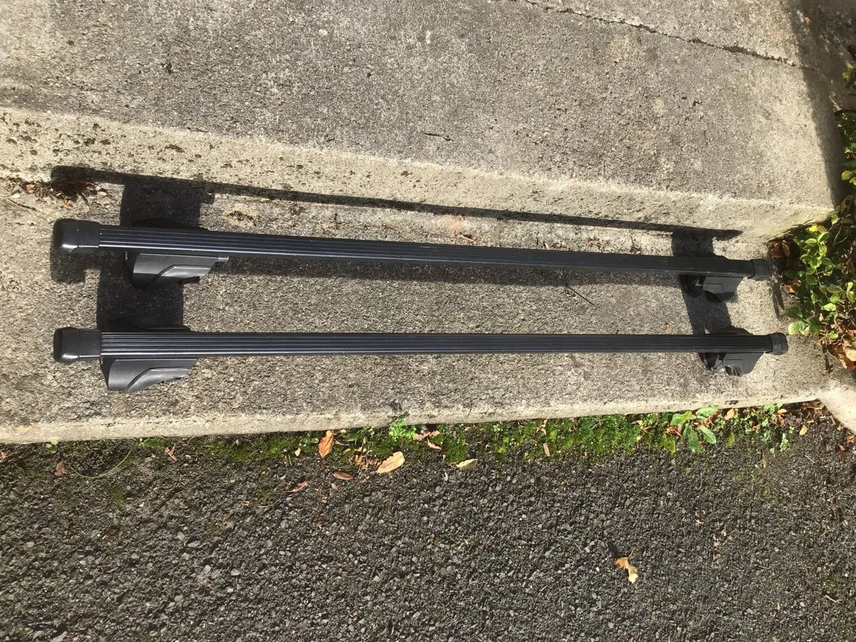 Thule SquareBar Roof Bars - Image 4
