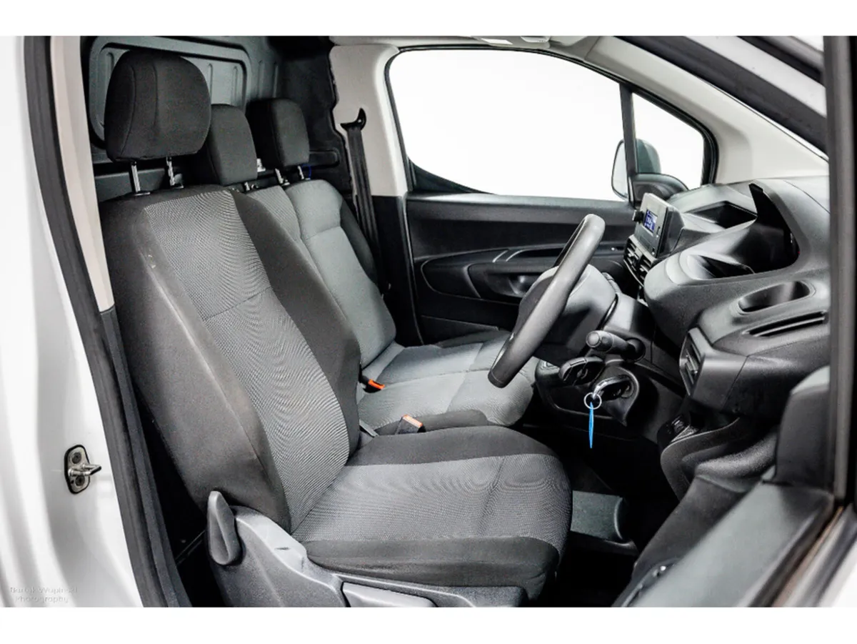 Peugeot Partner Active 1.5 Diesel 100HP €17, 950 i - Image 2