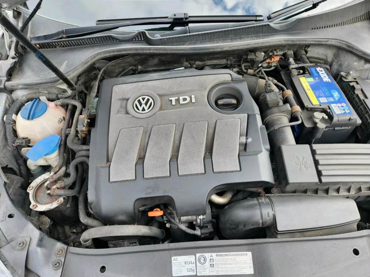 Car - Image 4