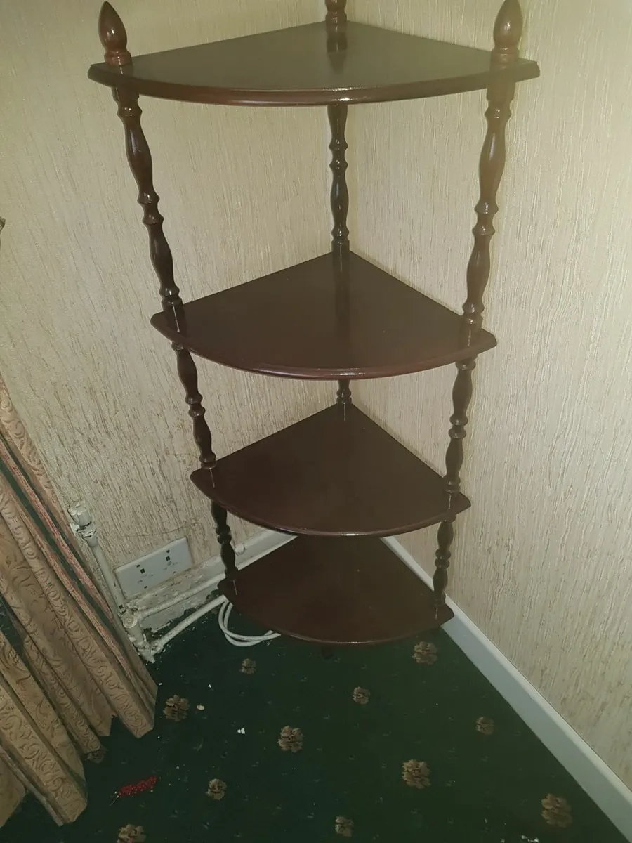 Corner Shelf Stand