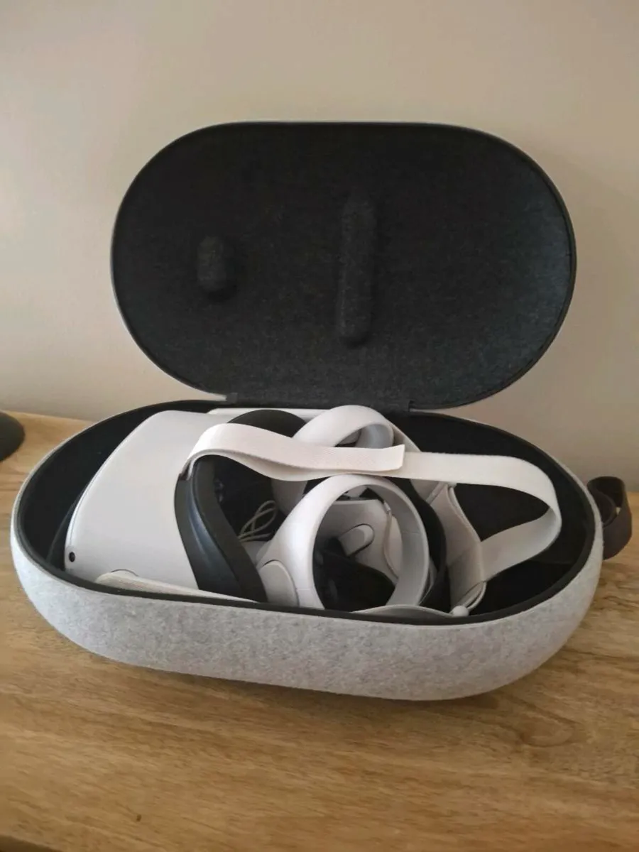 Oculus quest 2 - Image 4
