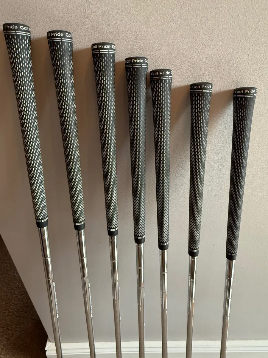 Titleist AP2 718 irons 4-PW - Image 4