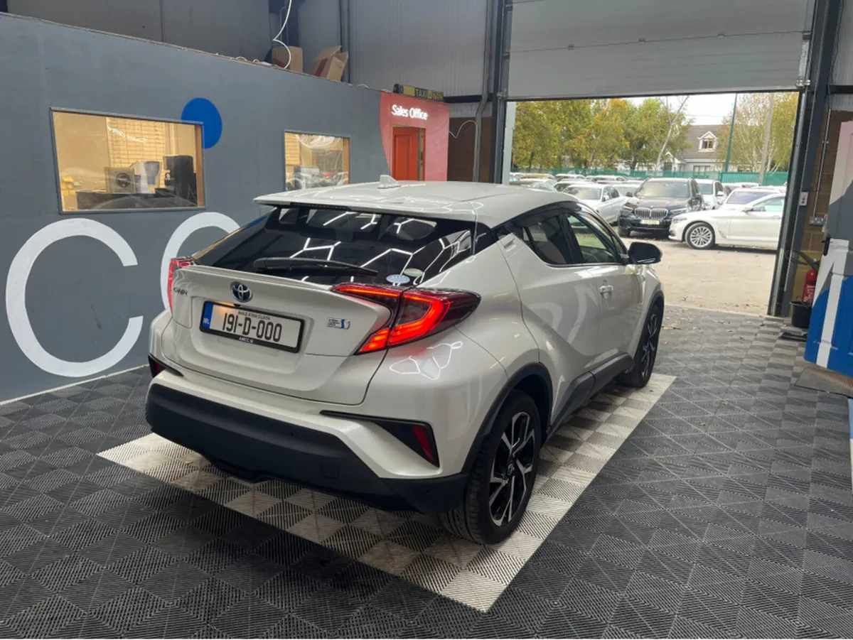 Toyota C-HR ONLY €19950! 2019 TOYOTA C-HR 1.8 HYBR - Image 2