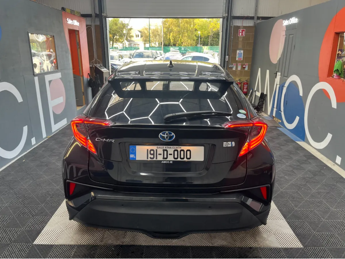 Toyota C-HR ONLY €19950! 2019 TOYOTA C-HR 1.8 HYRB - Image 3