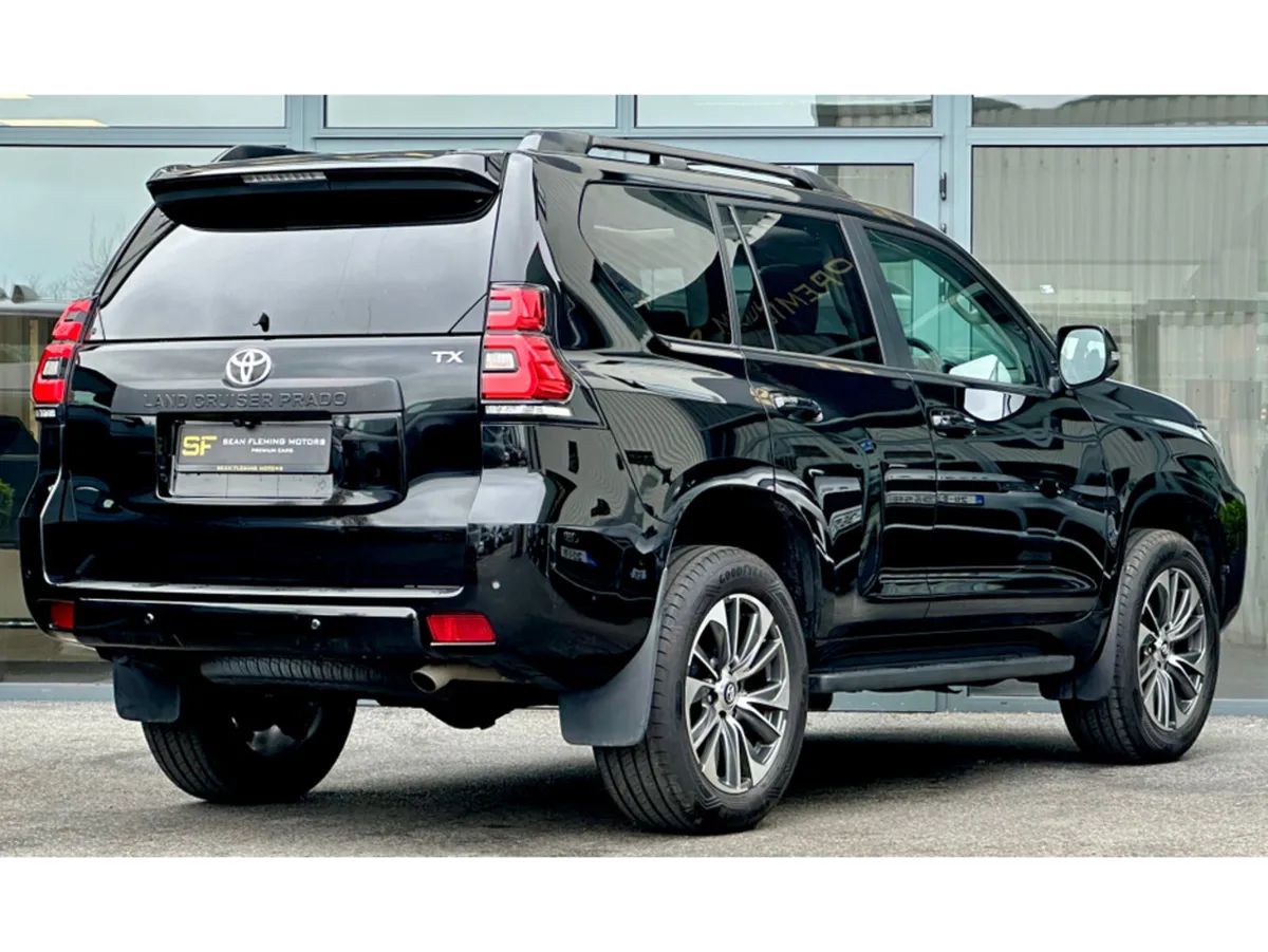 Toyota Land Cruiser Prado* 7 Seat *Sunroof* TX* Bl - Image 4