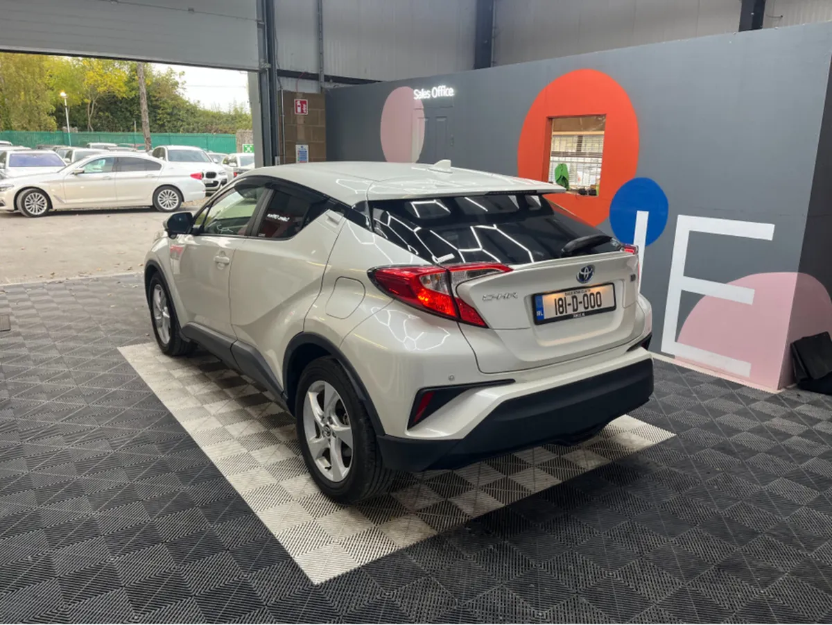 Toyota C-HR €19950! 2018 TOYOTA C-HR 1.8 HYBRID / - Image 4