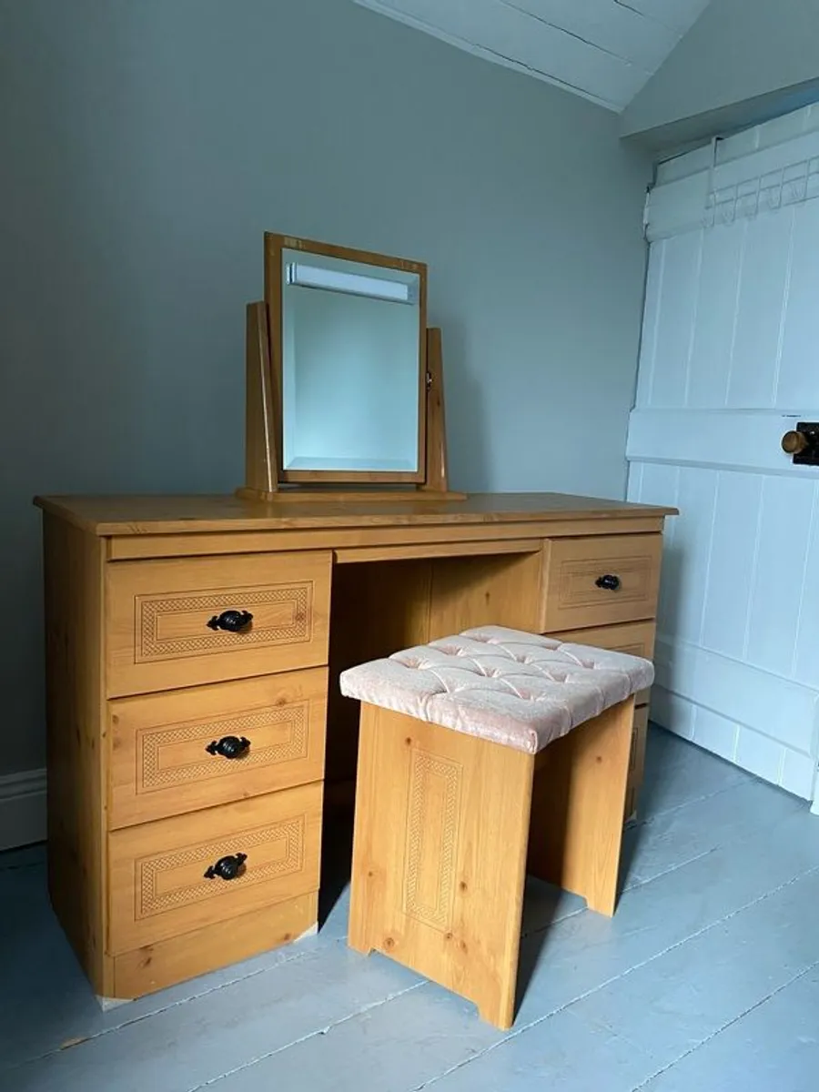 Solid Wood Dressing Table - Image 4