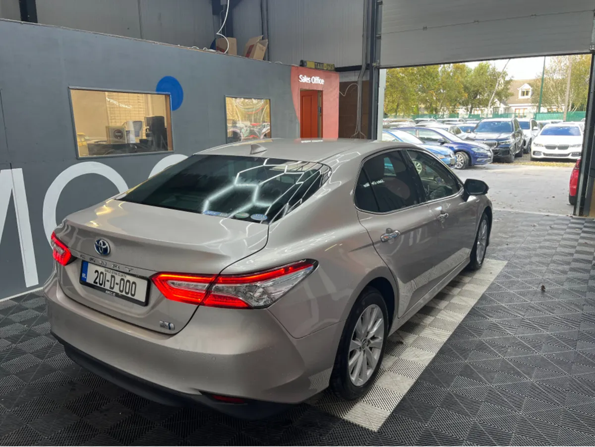 Toyota Camry €26950! 2020 TOYOTA CAMRY 2.5 HYBRID - Image 2