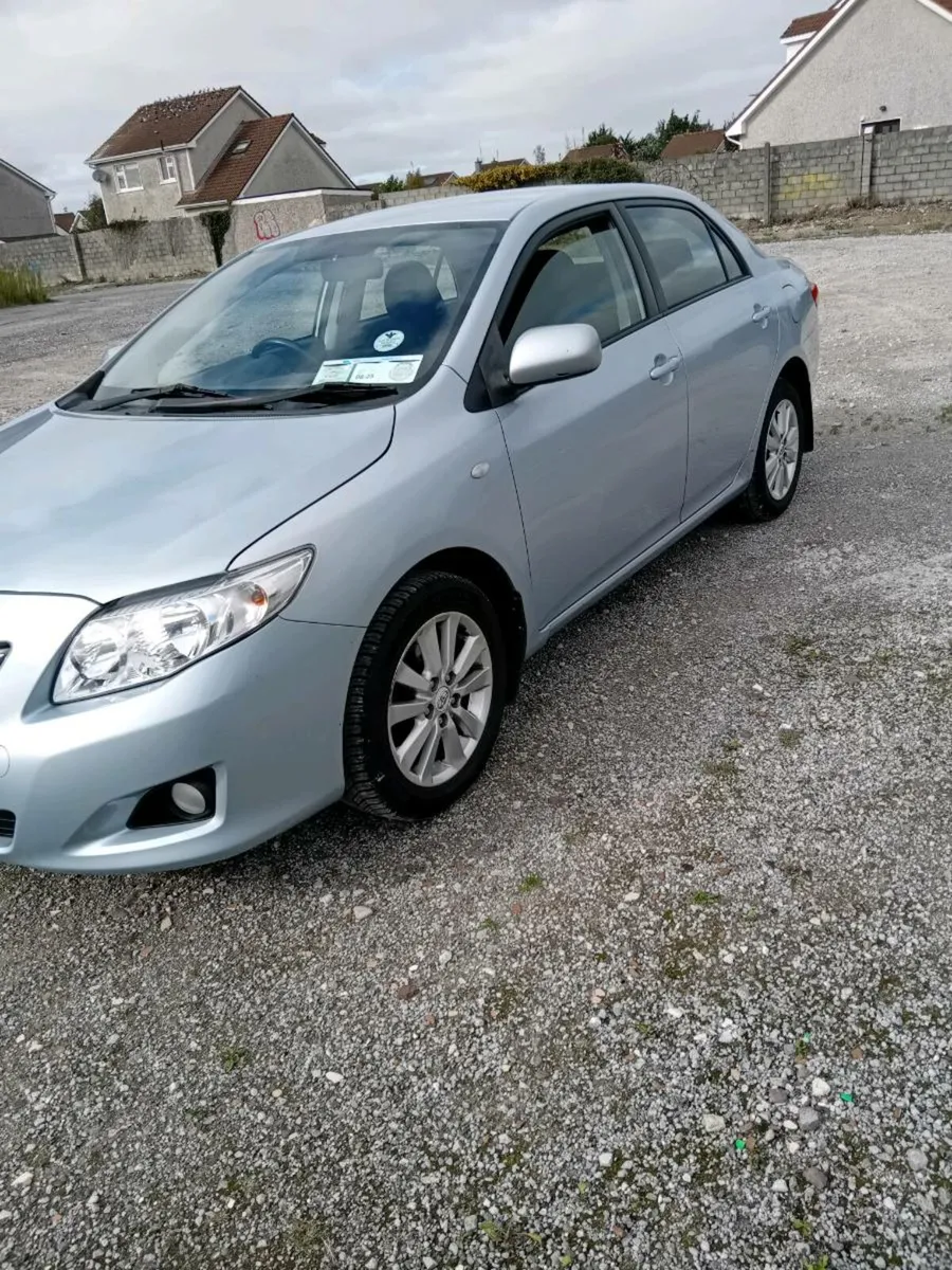 Toyota Corolla - Image 2