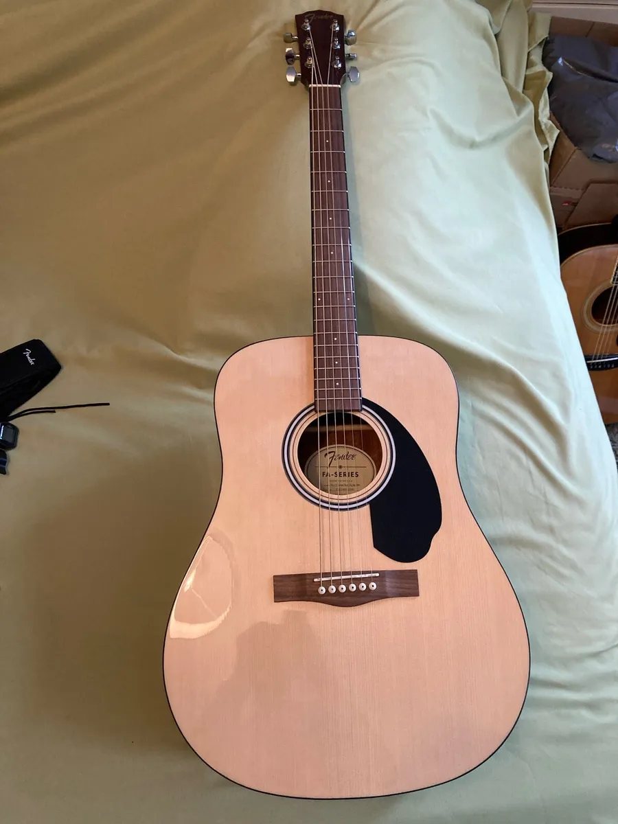 Fender FA-115 Acoustic Dreadnought Pack V2 - Image 1