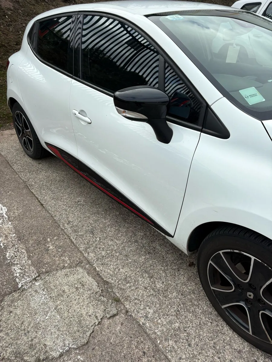 171 Renault Clio - Image 2