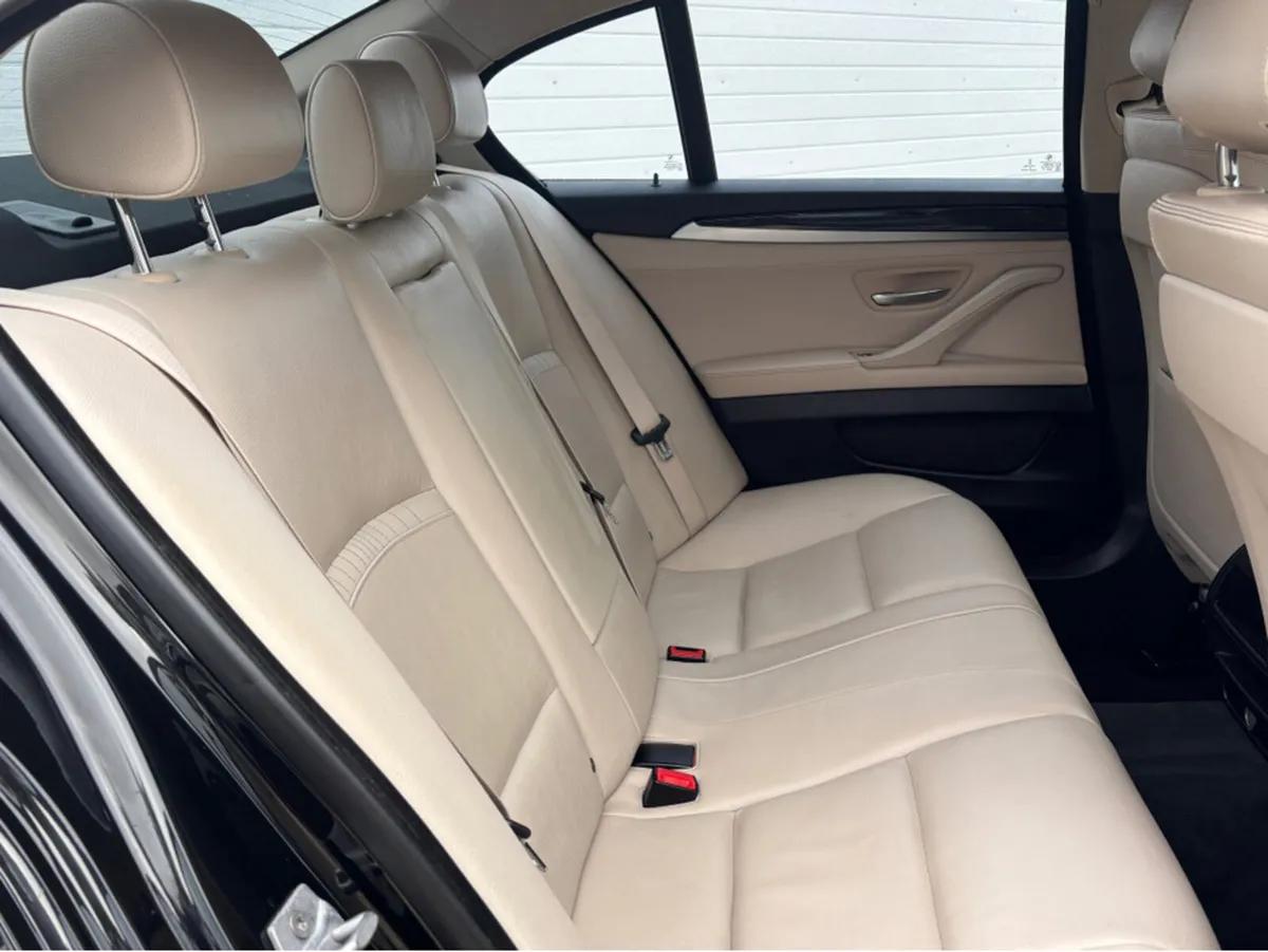 BMW 5-Series 520D SE AUTO - Image 4