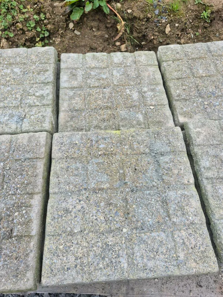 Patio slabs - Image 2