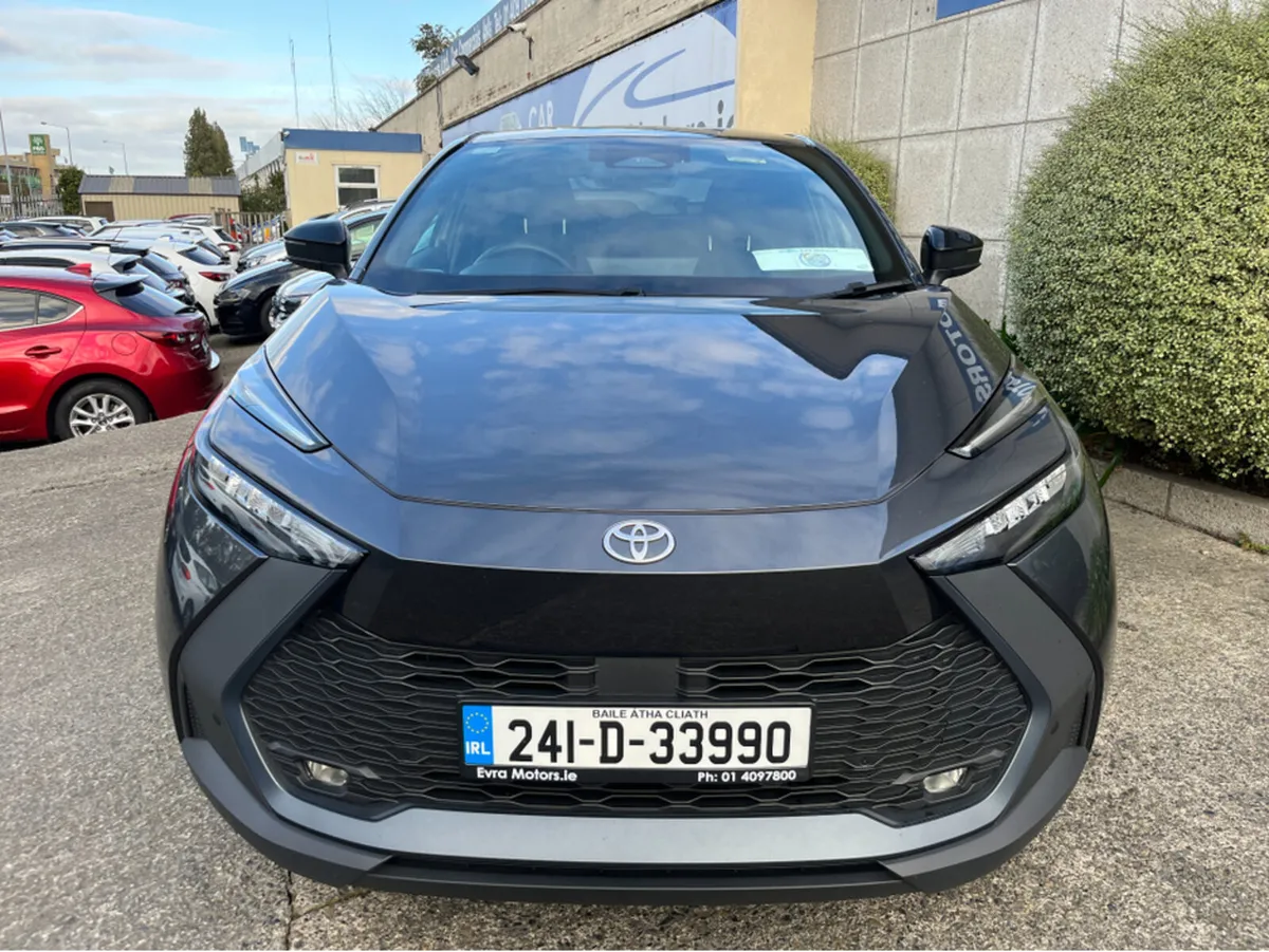 Toyota C-HR HYBRID SPORT AUTOMATIC 1.8 PETROL //HE - Image 3