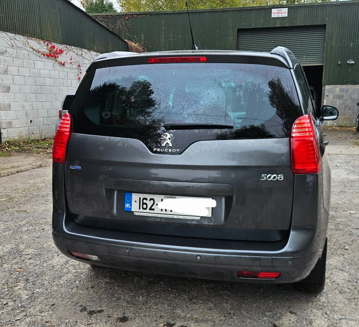 Peugeot 5008 1.6 Blue Hdi 120 Family high spec - Image 4