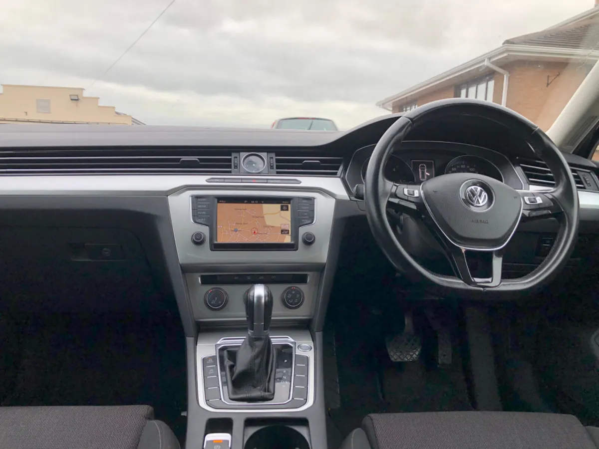 2017 Volkswagen Passat 2.0TDI SE Business DSG Auto - Image 2