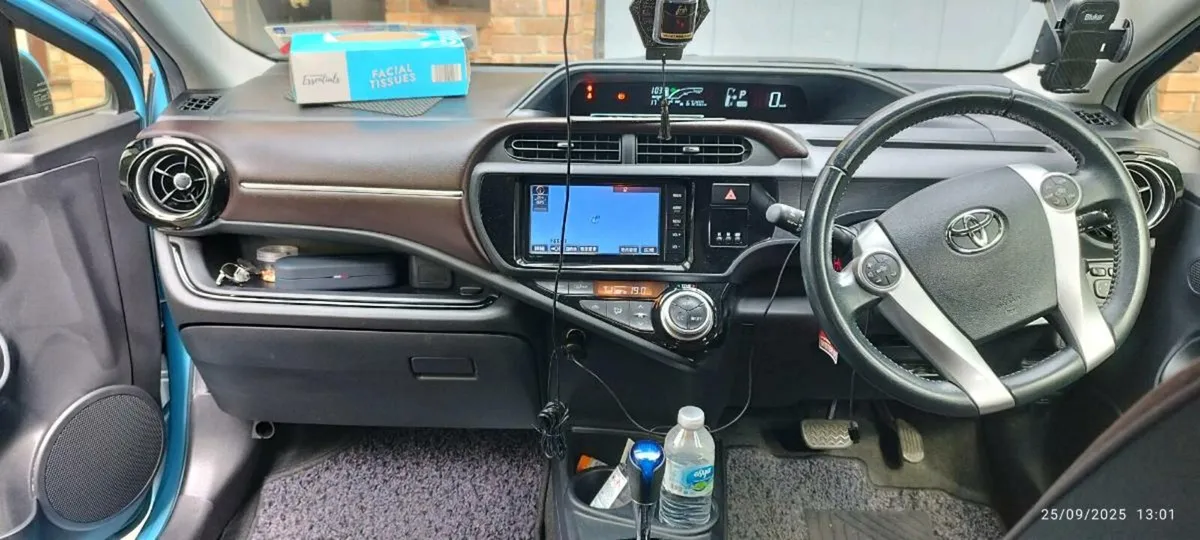 Car - Image 4