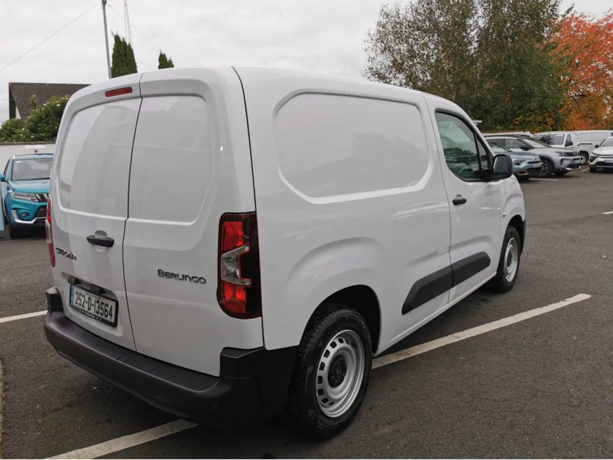 Citroen Berlingo LX PLUS BLUEHDI 100 MWB 650KG (Pr - Image 3