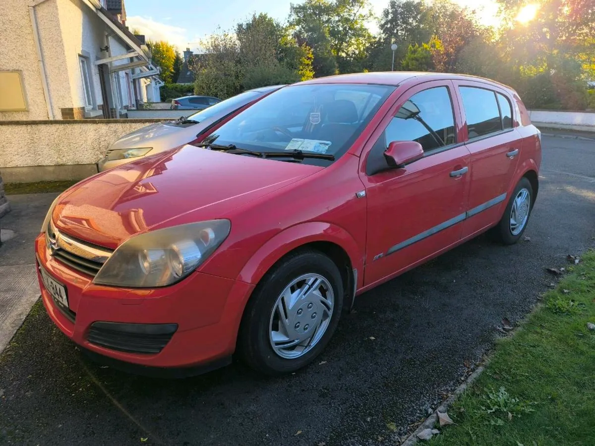 Opel Astra 2007 1.4 hatchback manual - Image 1
