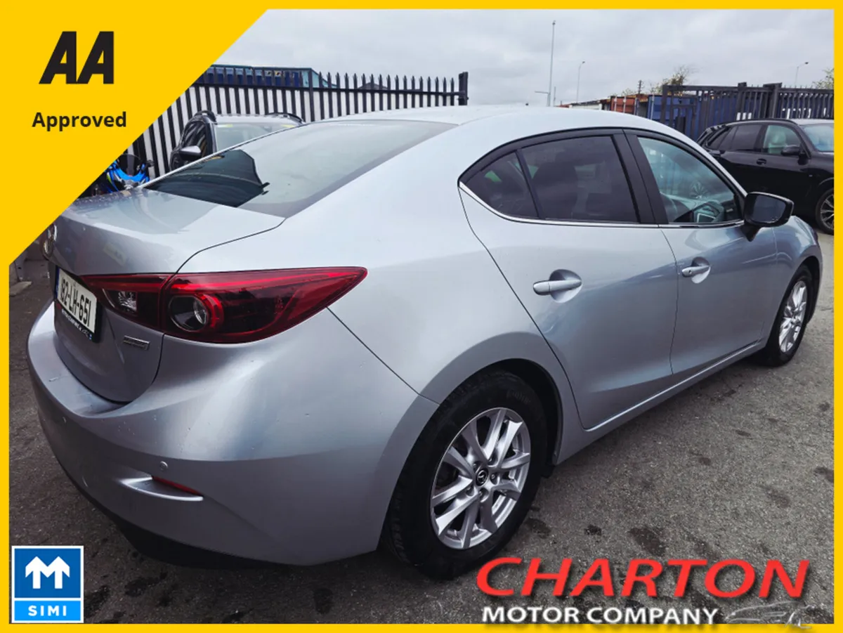 Mazda Mazda3 2.2 D 150PS EXECUTIVE SE 4DR - Image 2